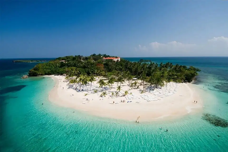 Excursão 05 - Samana, Cayo Levantado, Playa Moron com almoço de lagosta (Vicente) – Bayahibe - 3-optimised
